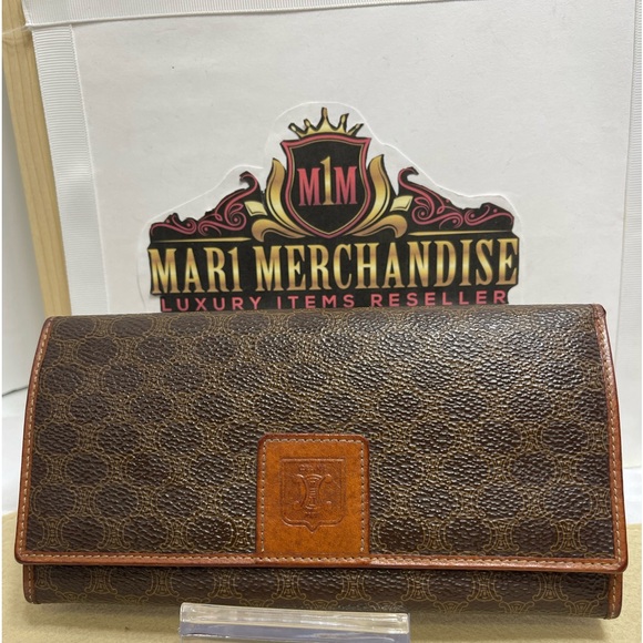 Celine Triomphe Long Wallet, Vintage. - Picture 1 of 15